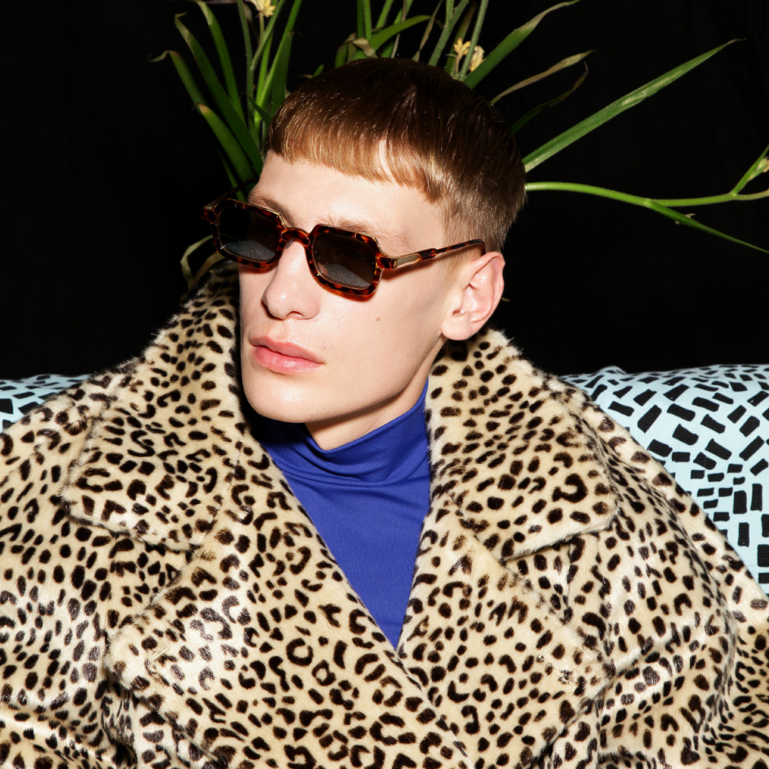 Which Glasses to Wear If You Have a Fringe/Bangs